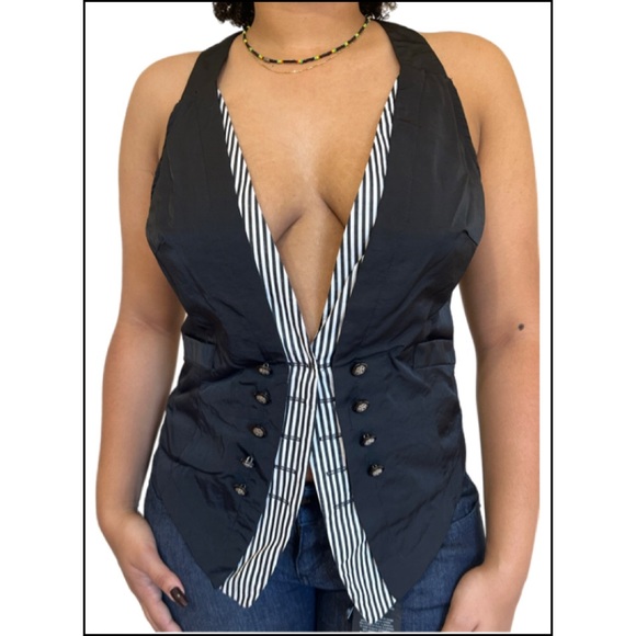 👠MANDEE VINTAGE VEST….
Sz L… - Picture 14 of 15